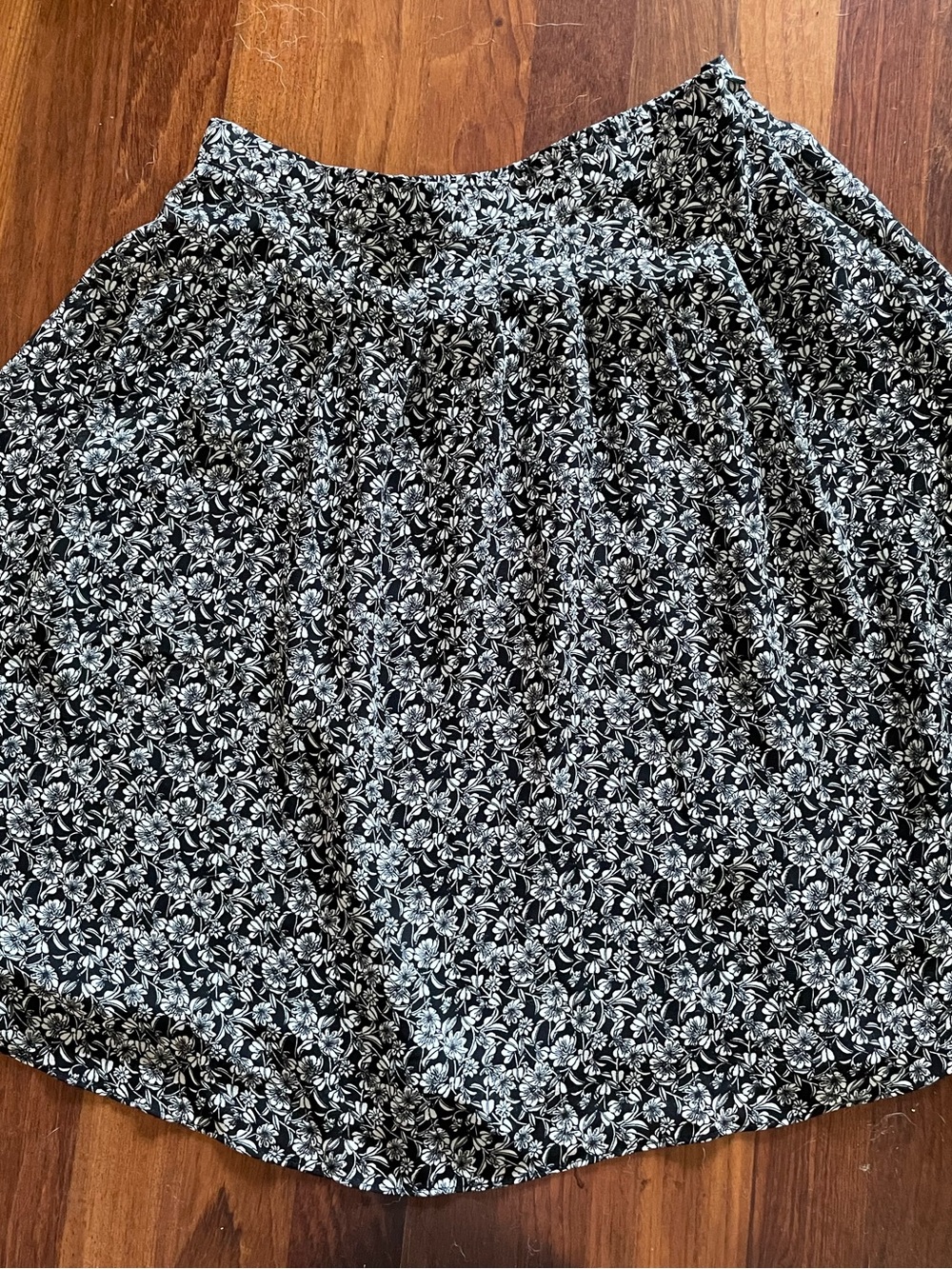 H&M floral mini skirt